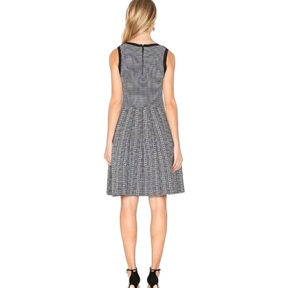 Alice + Olivia Kamilah Mini Fit and Flare Revolve Dress Womens Size Medium - Picture 5 of 12